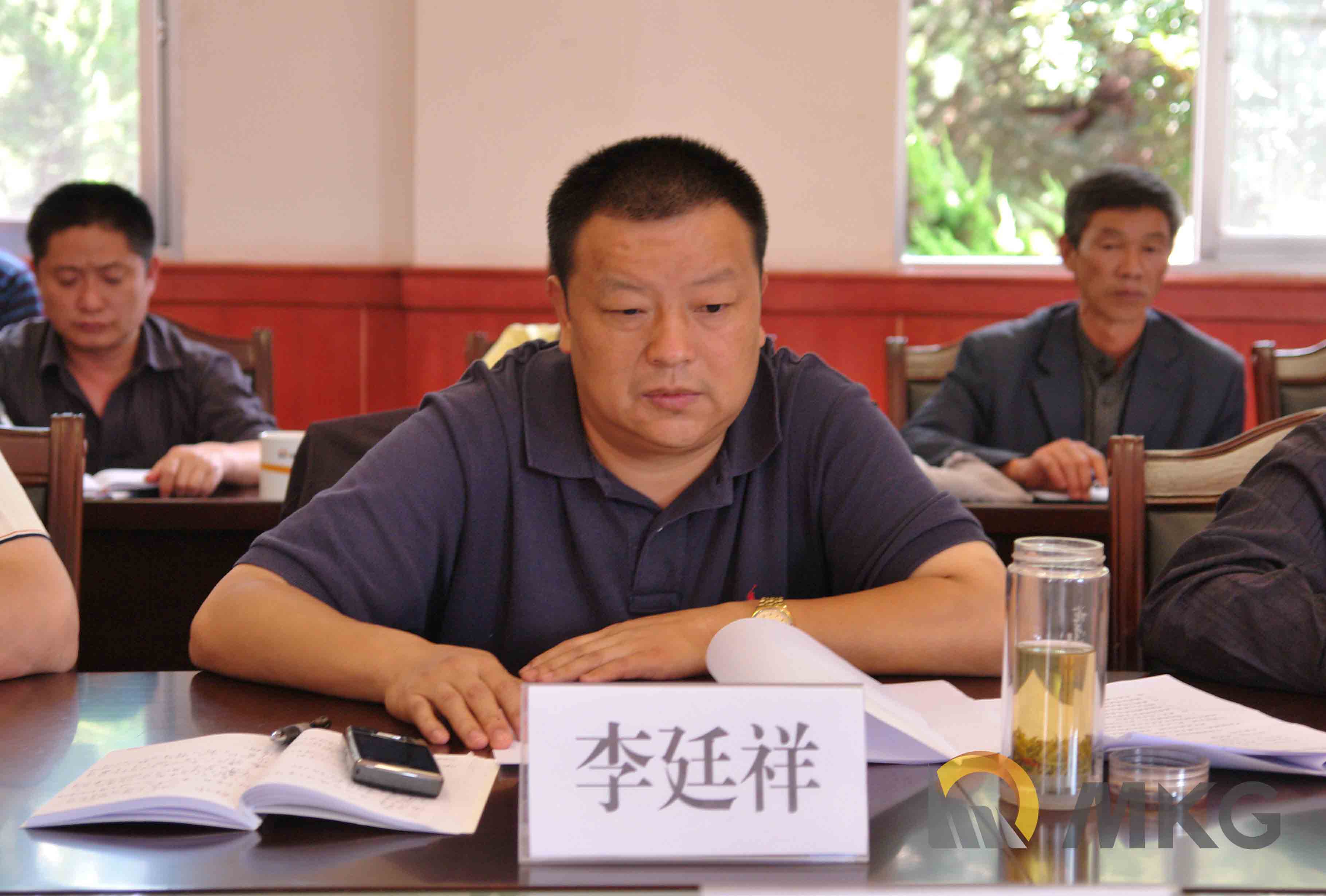 插入图片